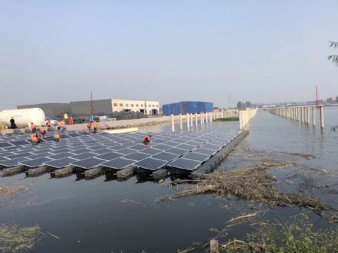 点击查看详细信息<br>标题：微山漂浮式光伏项目 阅读次数：1672